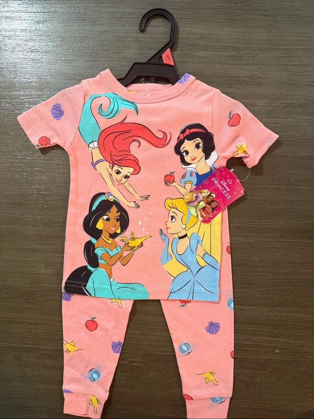🛍 NWT 🛍 CUTE LITTLE GIRLS  DISNEY PRINCESS PAJAMAS SIZE 2T 🛍